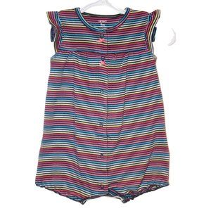 3/$20 🏷  Carters Romper Size 9m
